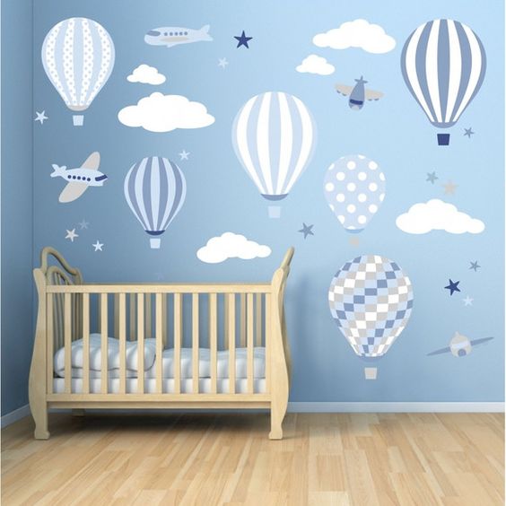 PAPEL DE PAREDE BALÕES COM FUNDO AZUL
